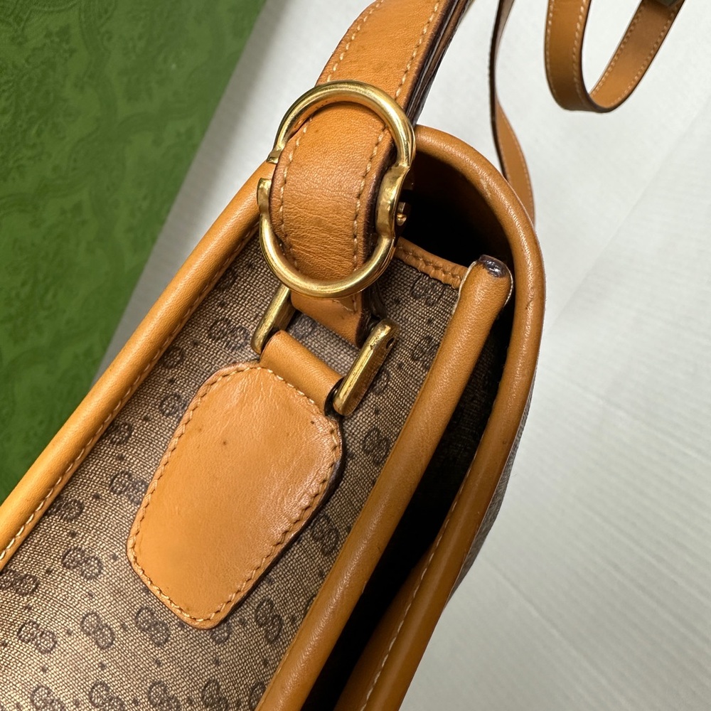 Authentic Gucci Sherry Line Leather Crossbody/Shoulder Bag. - Picture 8 of 17